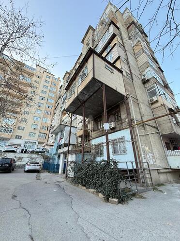 Satılır 2 otaqlı köhnə tikili 45 m², İnşaatçılar m., photo 4 from 22