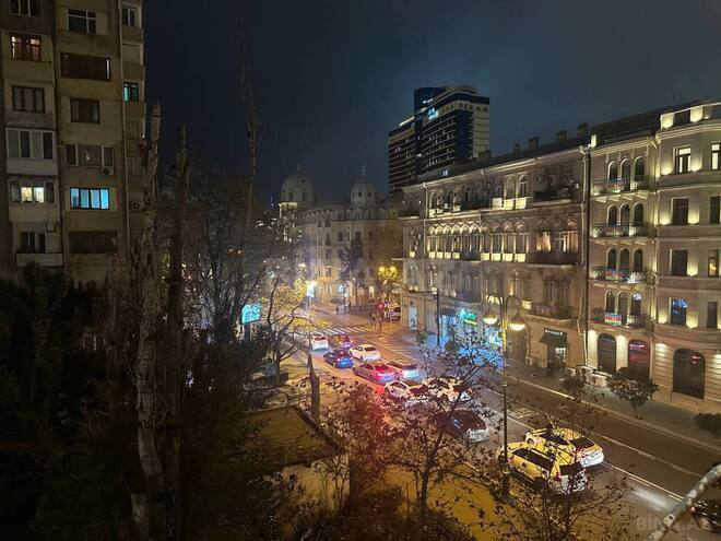 Продаётся 3-комн. вторичка 85 м², м. 28 мая, photo 1 from 19