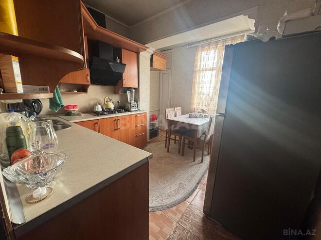 Продаётся 4-комн. вторичка 100 м², м. Нефтчиляр, photo 12 from 14