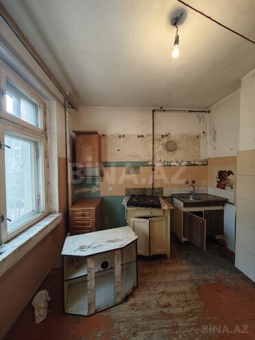 Satılır 2 otaqlı köhnə tikili 60 m², Bakıxanov q., photo 11 from 13