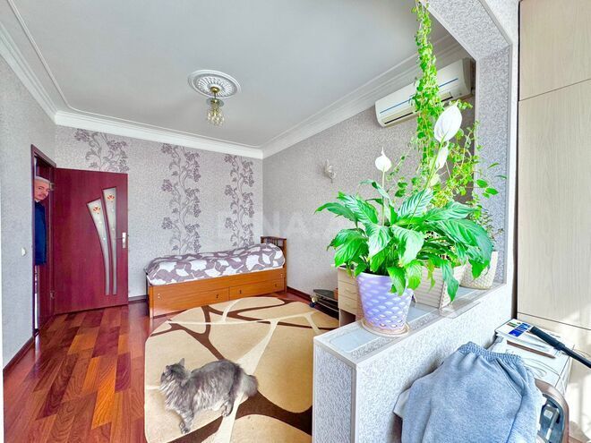 Продаётся 3-комн. вторичка 65 м², м. Кара Караев, photo 9 from 20