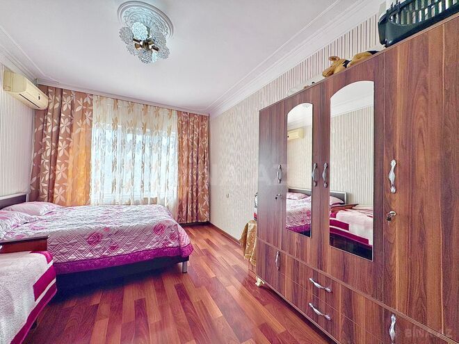 Продаётся 3-комн. вторичка 65 м², м. Кара Караев, photo 5 from 20