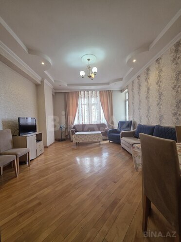 Продаётся 2-комн. новостройка 91 м², м. Иншаатчылар, photo 4 from 14