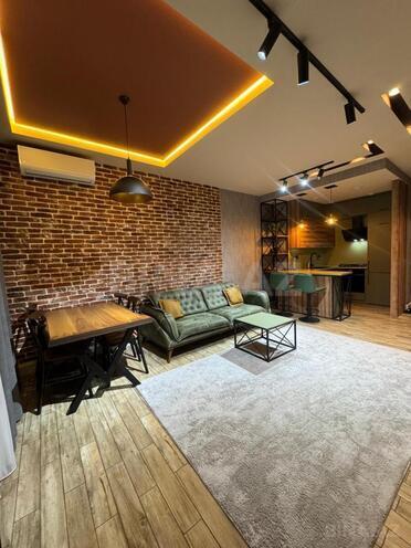 Сдаётся 2-комн. новостройка 55 м², м. 8 ноября, photo 1 from 16