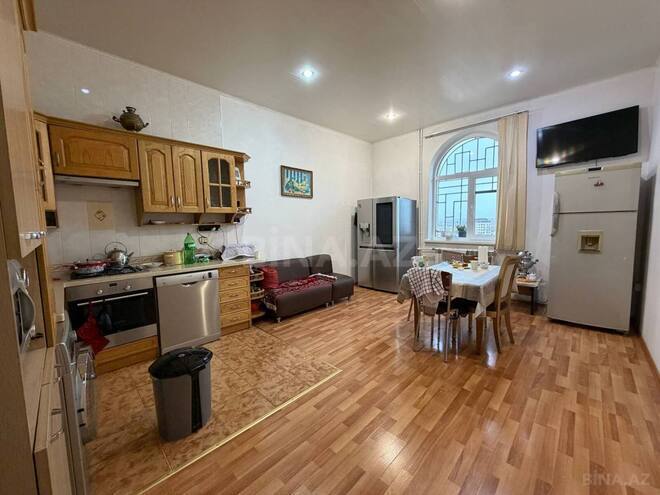 Satılır 12 otaqlı həyət evi/bağ evi 1 200 m², Qara Qarayev m., photo 11 from 23