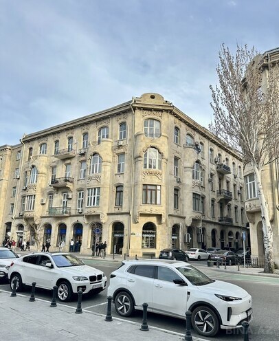 Продаётся 2-комн. вторичка 50 м², м. Сахил, photo 3 from 18