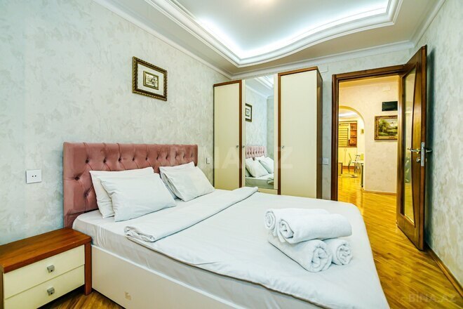 İcarəyə verilir 3 otaqlı köhnə tikili 90 m², Sahil m., photo 1 from 32