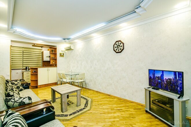 İcarəyə verilir 3 otaqlı köhnə tikili 90 m², Sahil m., photo 16 from 32