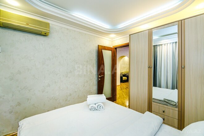 İcarəyə verilir 3 otaqlı köhnə tikili 90 m², Sahil m., photo 15 from 32