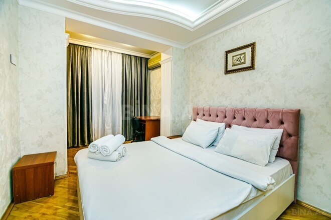 İcarəyə verilir 3 otaqlı köhnə tikili 90 m², Sahil m., photo 5 from 32