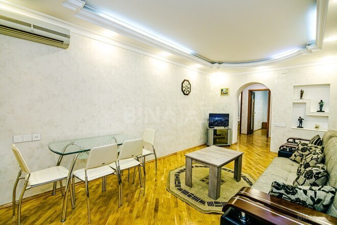 İcarəyə verilir 3 otaqlı köhnə tikili 90 m², Sahil m., photo 20 from 32