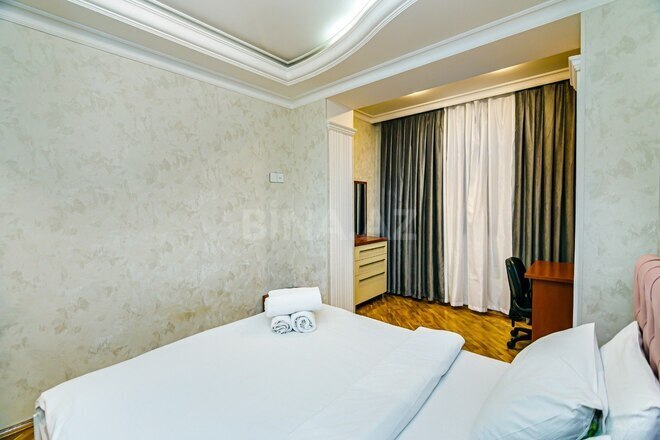 İcarəyə verilir 3 otaqlı köhnə tikili 90 m², Sahil m., photo 6 from 32