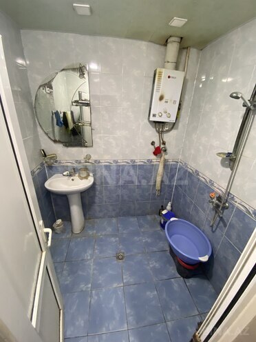Satılır 2 otaqlı köhnə tikili 65 m², Hövsan q., photo 5 from 12