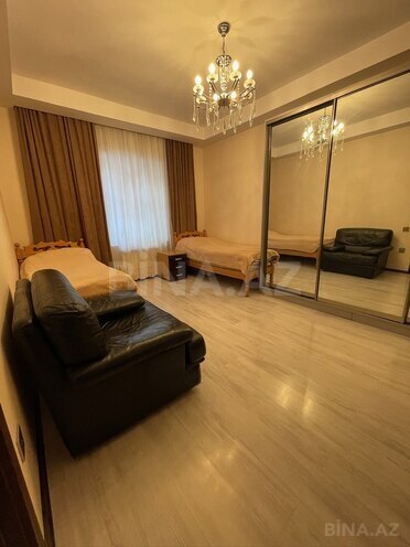 Satılır 10 otaqlı həyət evi/bağ evi 310 m², İnşaatçılar m., photo 7 from 22