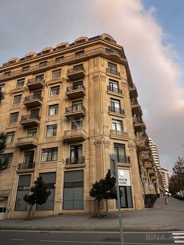 Satılır 4 otaqlı yeni tikili 161.5 m², Ağ şəhər q., photo 3 from 28