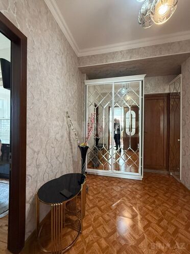 Продаётся 2-комн. новостройка 75 м², м. Нефтчиляр, photo 8 from 11