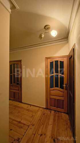 Satılır 5 otaqlı köhnə tikili 120 m², Badamdar q., photo 11 from 27