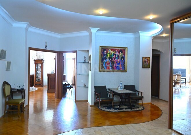 Сдаётся 4-комн. новостройка 200 м², Насиминский  р., photo 3 from 23