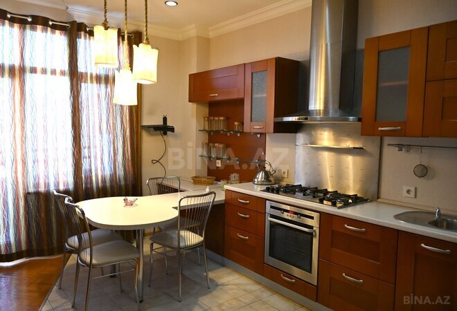 Сдаётся 4-комн. новостройка 200 м², Насиминский  р., photo 17 from 23