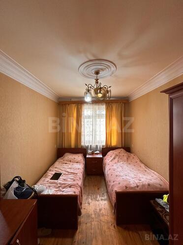 Продаётся 5-комн. вторичка 100 м², пос. Бадамдар, photo 10 from 16