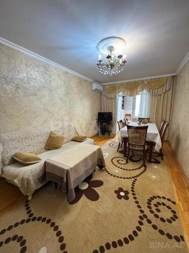 Satılır 4 otaqlı köhnə tikili 85 m², Nizami r., photo 1 from 18