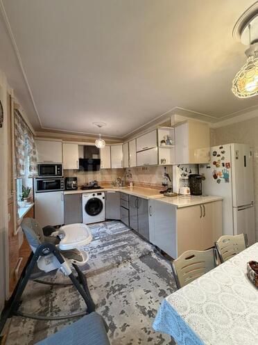 Satılır 4 otaqlı köhnə tikili 84 m², Qara Qarayev m., photo 12 from 29