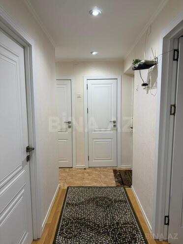 Satılır 4 otaqlı köhnə tikili 84 m², Qara Qarayev m., photo 20 from 29