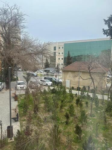 Satılır 4 otaqlı köhnə tikili 84 m², Qara Qarayev m., photo 28 from 29