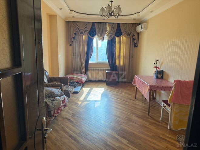Продаётся 2-комн. новостройка 100 м², м. Кара Караев, photo 1 from 9