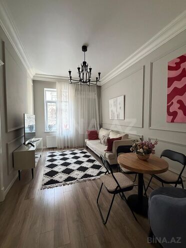 Satılır 2 otaqlı köhnə tikili 50 m², Sahil m., photo 10 from 25