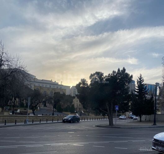 Продаётся 1-комн. вторичка 29 м², м. Низами, photo 19 from 32