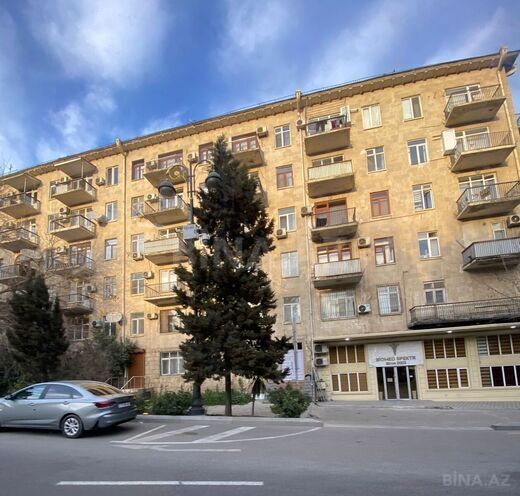 Продаётся 1-комн. вторичка 29 м², м. Низами, photo 18 from 32