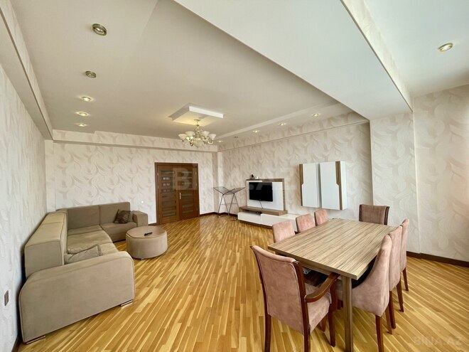 Продаётся 3-комн. новостройка 147 м², м. Нефтчиляр, photo 3 from 32