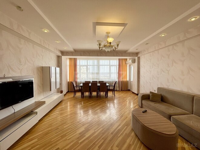 Продаётся 3-комн. новостройка 147 м², м. Нефтчиляр, photo 7 from 32