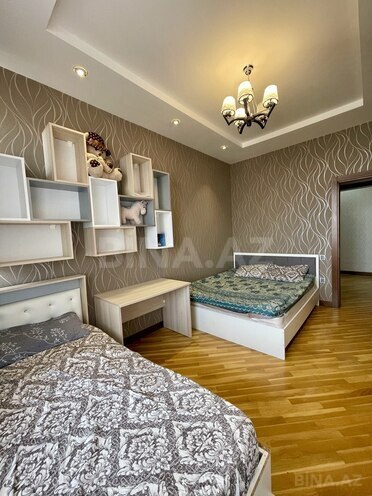 Продаётся 3-комн. новостройка 147 м², м. Нефтчиляр, photo 17 from 32