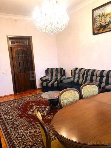 Продаётся 3-комн. вторичка 90 м², м. Элмляр Академиясы, photo 9 from 27