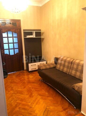 Продаётся 3-комн. вторичка 90 м², м. Элмляр Академиясы, photo 14 from 27