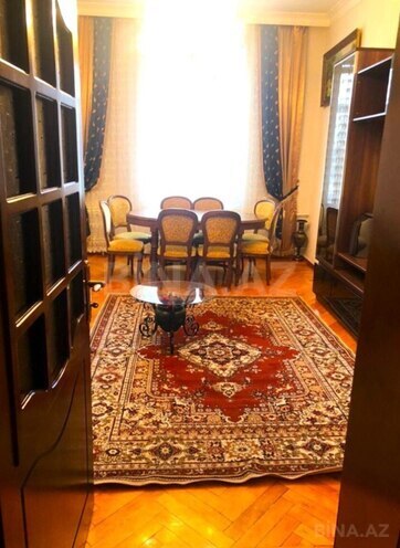 Продаётся 3-комн. вторичка 90 м², м. Элмляр Академиясы, photo 1 from 27