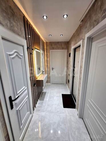 Продаётся 2-комн. вторичка 60 м², м. Ази Асланов, photo 1 from 18