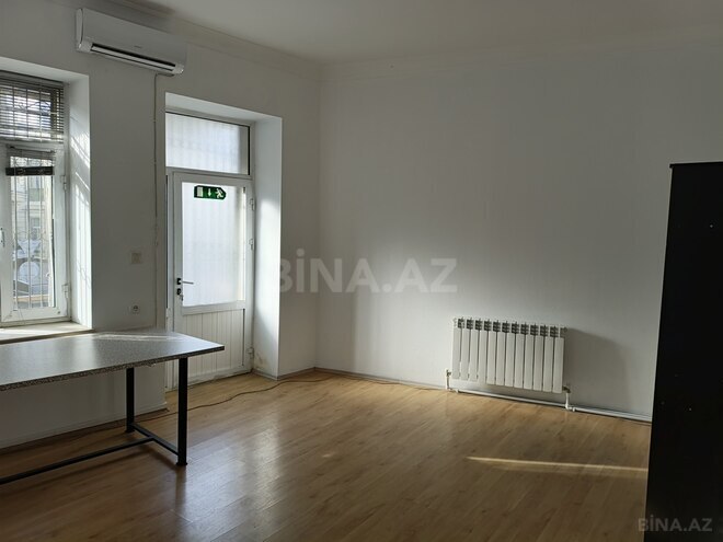 Сдаётся 3-комн. офис 120 м², м. Ичеришехер, photo 13 from 15