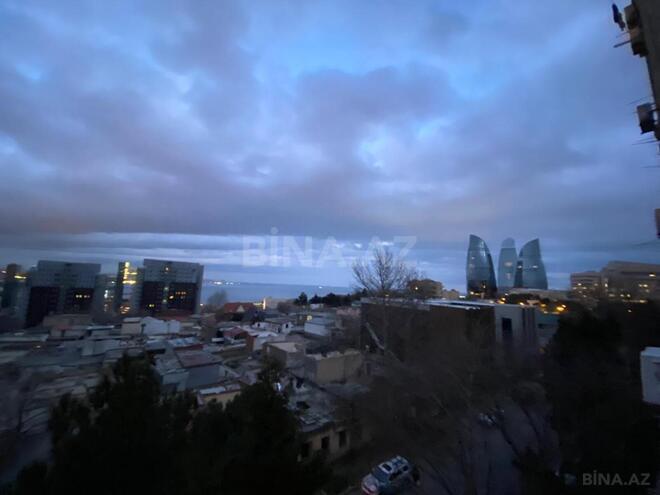 Продаётся 3-комн. вторичка 80 м², м. Элмляр Академиясы, photo 4 from 22