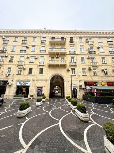 Продаётся 2-комн. вторичка 55 м², м. Сахил, photo 9 from 16