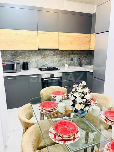 İcarəyə verilir 5 otaqlı köhnə tikili 180 m², Sahil m., photo 18 from 32