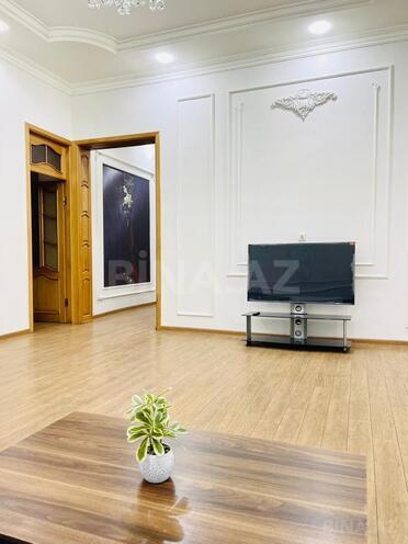 İcarəyə verilir 5 otaqlı köhnə tikili 180 m², Sahil m., photo 16 from 32