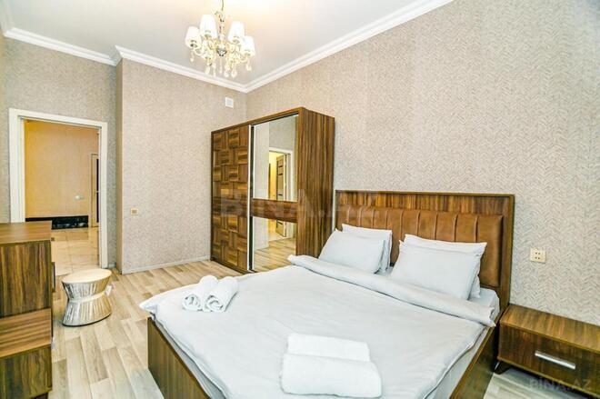 İcarəyə verilir 4 otaqlı yeni tikili 170 m², 28 May m., photo 6 from 24
