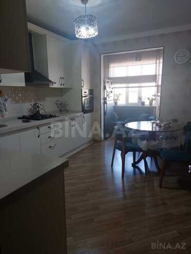 Satılır 5 otaqlı köhnə tikili 120 m², Xalqlar Dostluğu m., photo 8 from 14