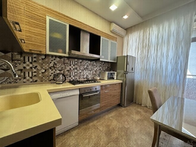 Сдаётся 3-комн. новостройка 100 м², м. Элмляр Академиясы, photo 4 from 13