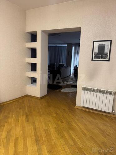 İcarəyə verilir 3 otaqlı yeni tikili 150 m², 28 May m., photo 23 from 31