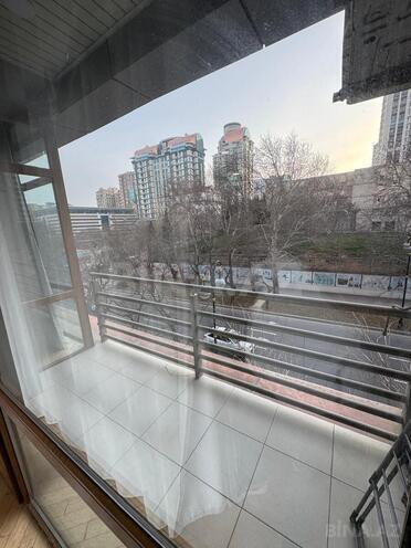 İcarəyə verilir 3 otaqlı yeni tikili 150 m², 28 May m., photo 25 from 31