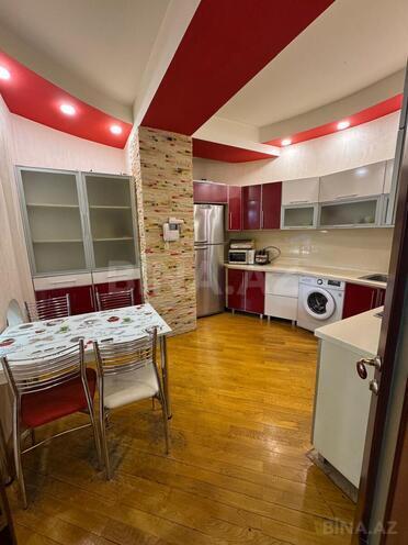 İcarəyə verilir 3 otaqlı yeni tikili 150 m², 28 May m., photo 21 from 32